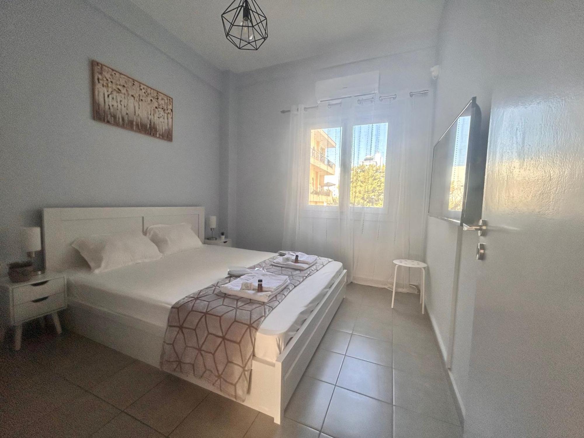 Aktis Apartment 3 Near Airport Artemida  Bagian luar foto